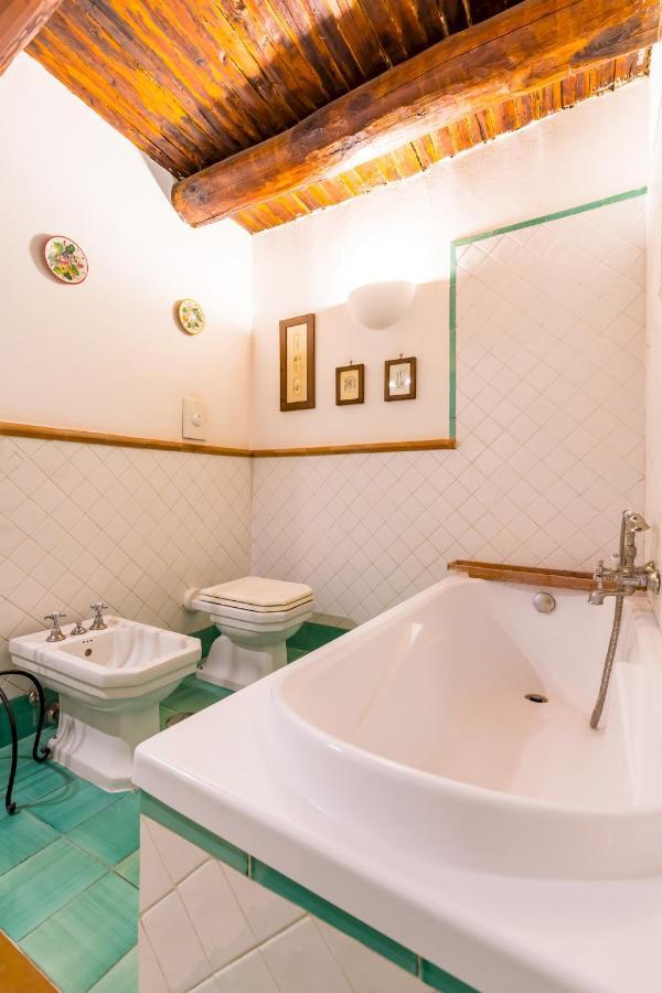 Residenza Capano Charming House By Napoliapartments Kültér fotó